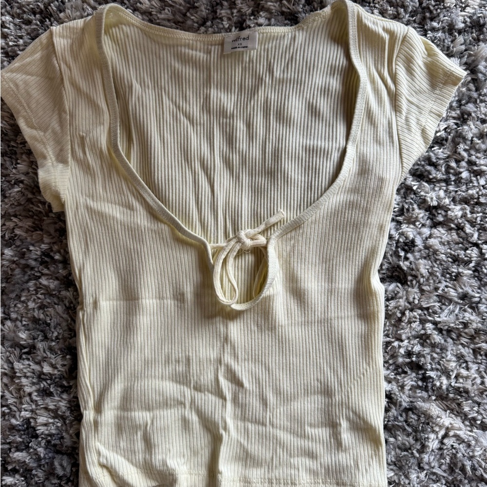 wilfred ribbed light yellow tshirt